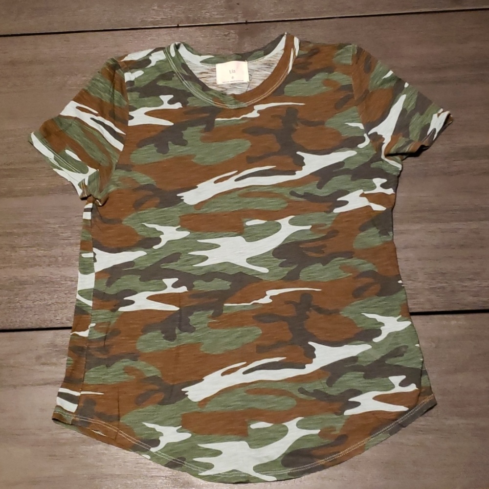 Anthropologie t:la t-shirt (NWOT)